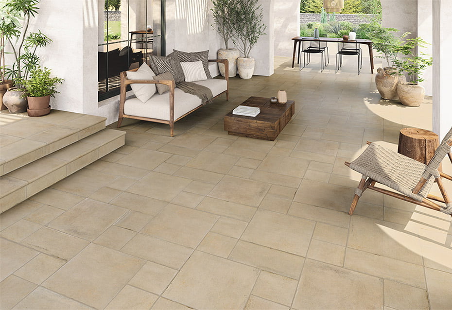 LANDS DESERT 45x45 · 17,7''x17,7'' · LANDS DESERT 22,5x45 · 8,8''x17,7'' · LANDS DESERT 22,5x22,5 · 8,8''x8,8'' · PELDAÑO CURVO LANDS DESERT 45x33/4 · 17,7''x13''/1,5''