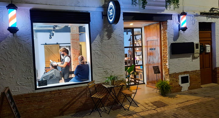 CONTINUAR LEYENDO SOBRE Barber&iacute;a 52