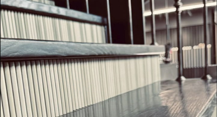 CONTINUAR LEYENDO SOBRE Escaleras Showroom My V Deluxe