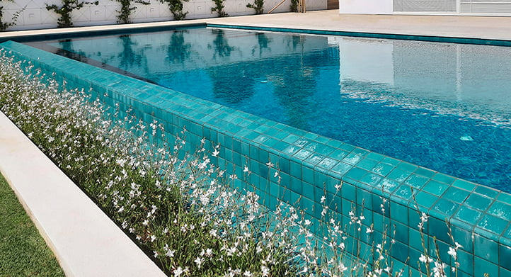 CONTINUAR LEYENDO SOBRE Piscina Infinity Pool Porc.