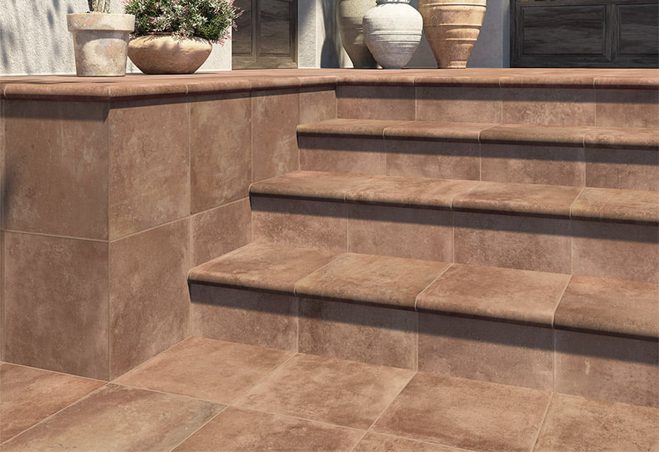 TOSCANA RÚSTICO 33,3x33,3 · 13,1''x13,1'' · PELDAÑO CURVO TOSCANA RÚSTICO 33,3x33,3/4 · 13,1''x12,6''/1''